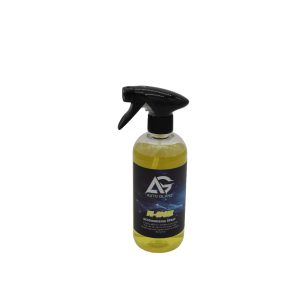 Transparent bottle containing Hi-Odour Deodorising Spray by Auto Glanz